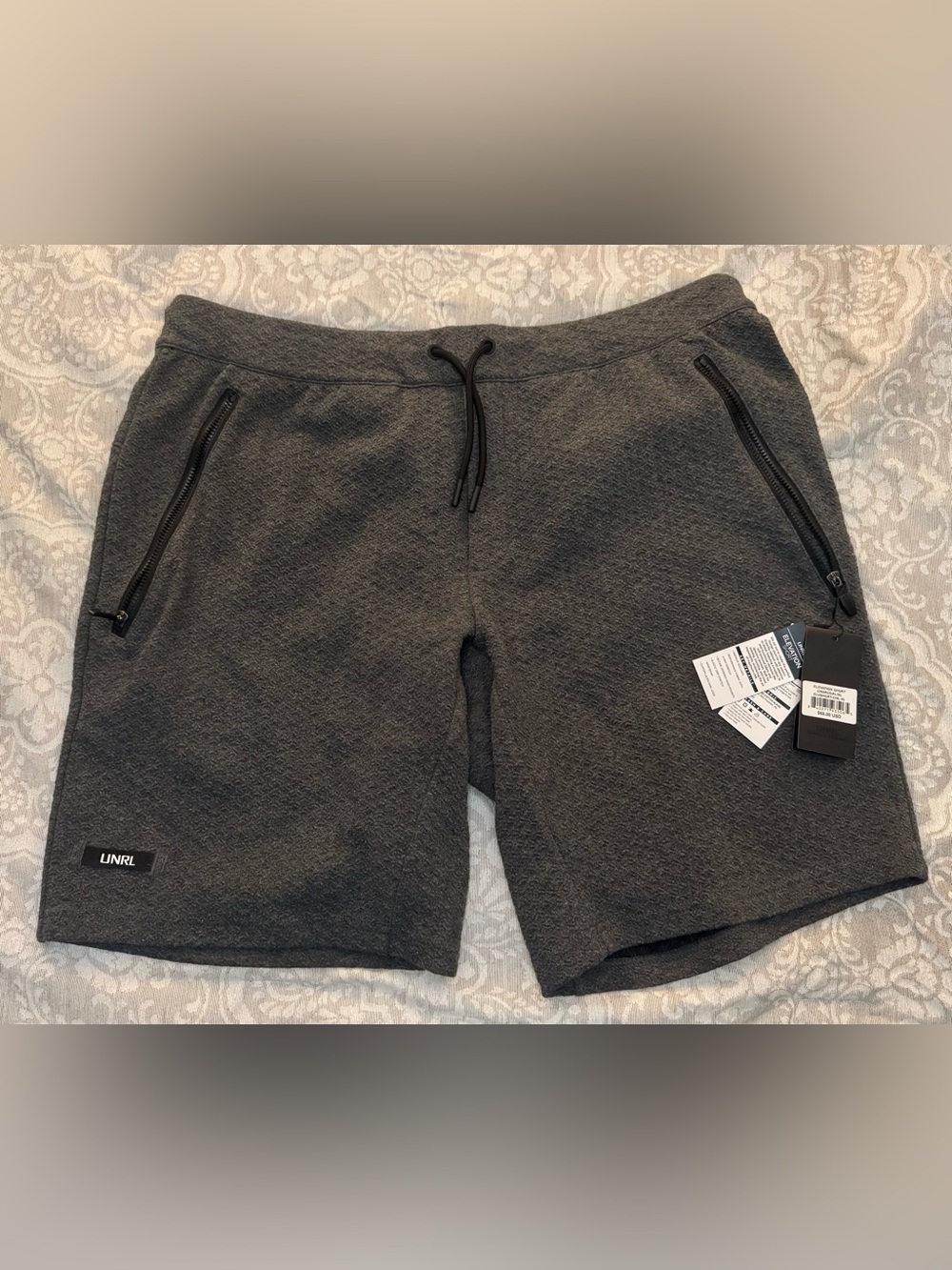 UNRL Elevation Shorts - NWT XL Charcoal